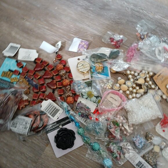 JEWELRY  MAKING BEADS - Picture 8 of 9